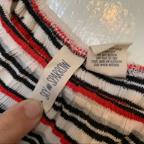 Sky and Sparrow knit crop top (JUNIORS) - Picture 2 of 4